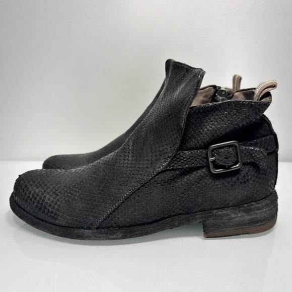 Officine Creative Legrand Black Snakeskin Reptile Look Leather Booties Size 38 - Picture 13 of 13